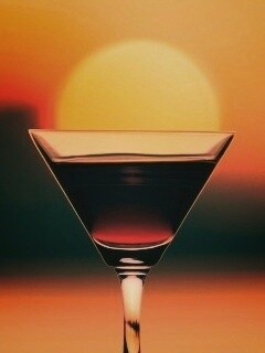 Солнце в бокале обои