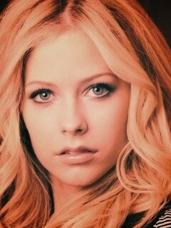 Блондинка Аврил Лавин обои