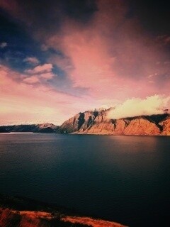 Живописная широкая река обои