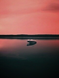 Катер на озере обои