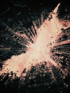 Темный рыцарь среди рушащегося мира обои