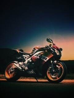 Мотоциклист и мотоцикл обои