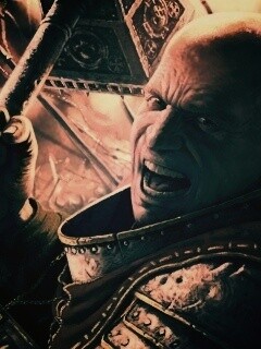 Воин с боевым молотом обои