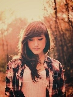 Девушка в парке обои