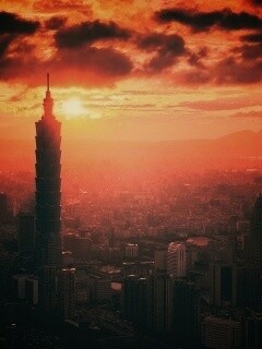 Башня на закате обои