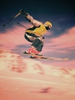 Лыжник в прыжке обои