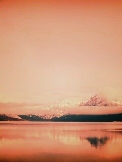 Спокойное горное озеро обои