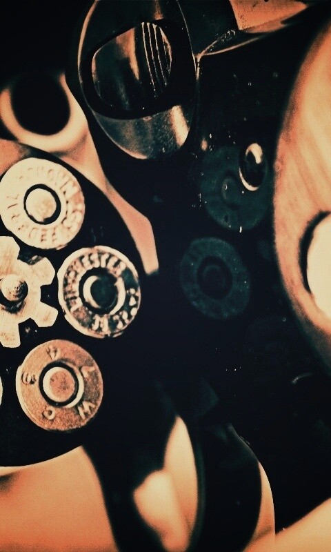 Револьвер обои