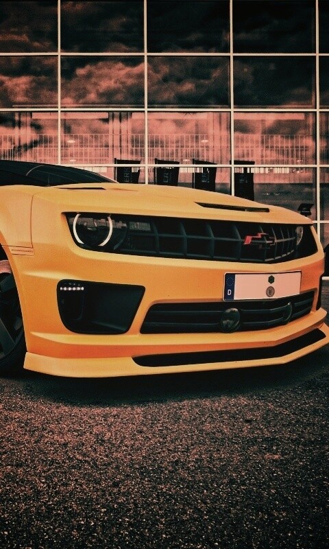 Желтый монстр обои