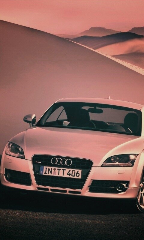 Audi TT на фоне снега обои