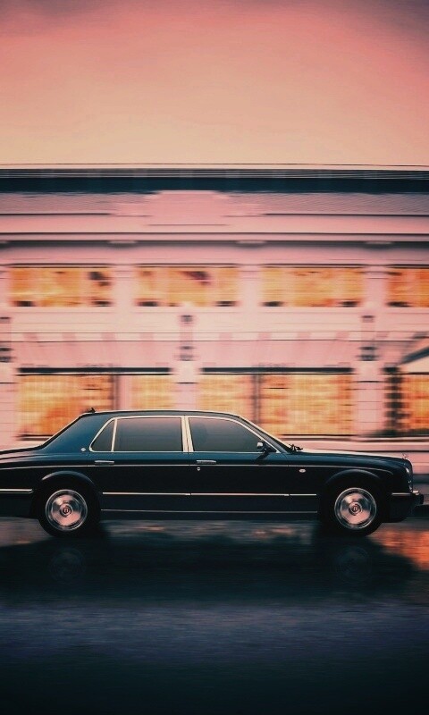 Бентли в городе обои