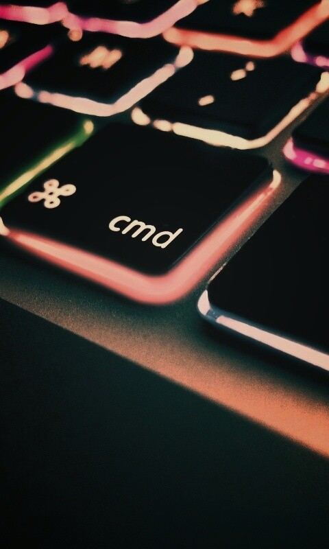 Разноцветная клава макбука обои