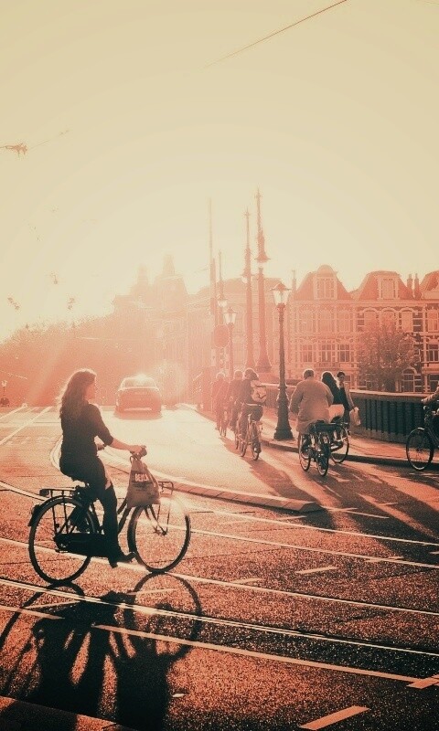 Утро в европейском городе обои