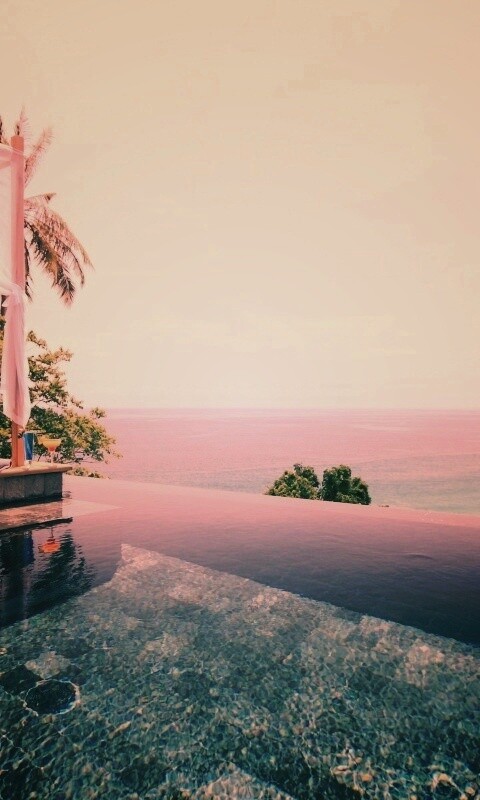 Бассейн на берегу моря обои