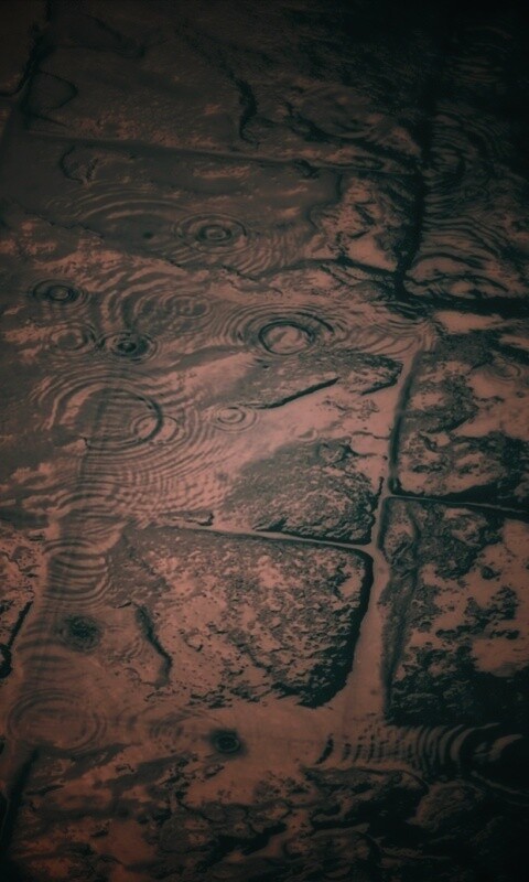 Дождь на мостовой обои