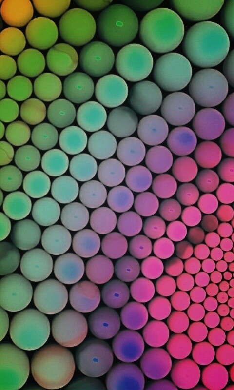 Радужные спирали из шариков обои