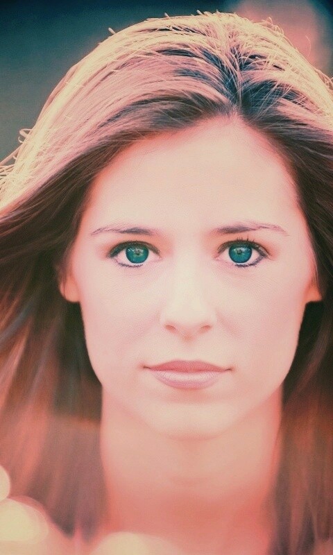Девушка с голубыми глазами обои