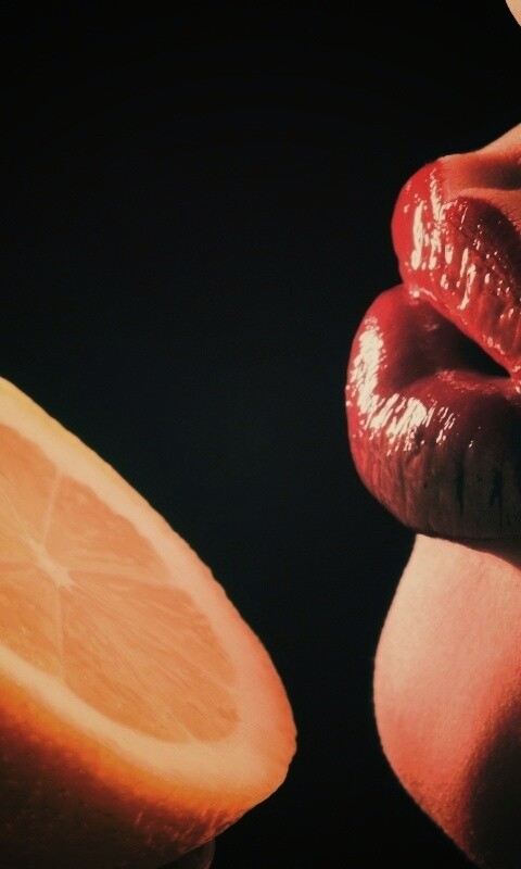 Лимон и губы обои