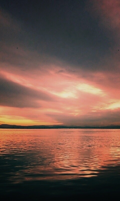 Живописное озеро обои