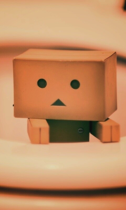 Danbo в унитазе обои