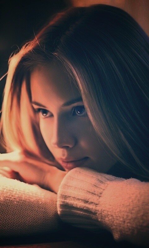 Задумалась обои