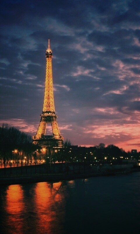 Эйфелева башня в Париже обои