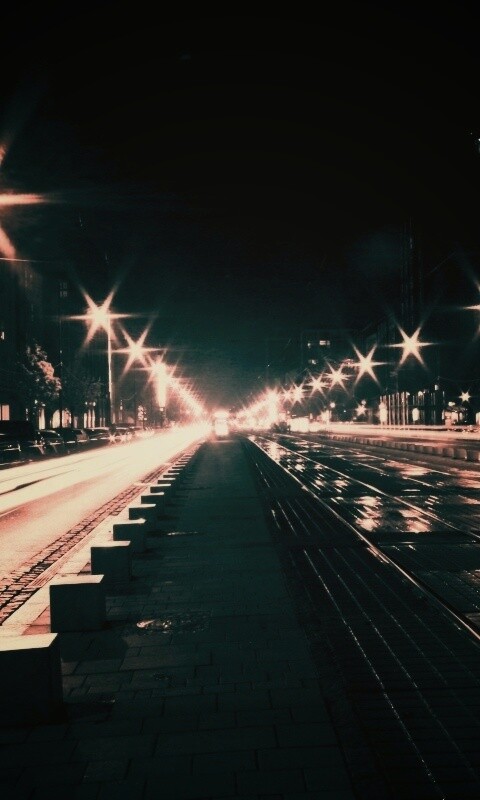 Мгновение на улице ночного города обои