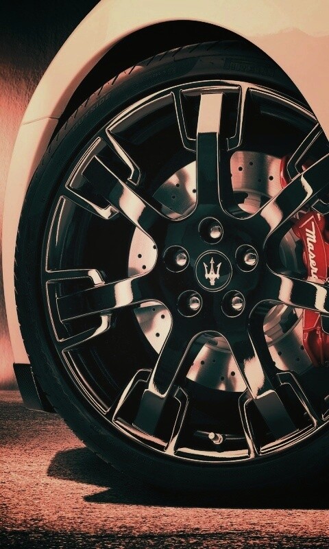 Колесу Maserati Granturismo обои