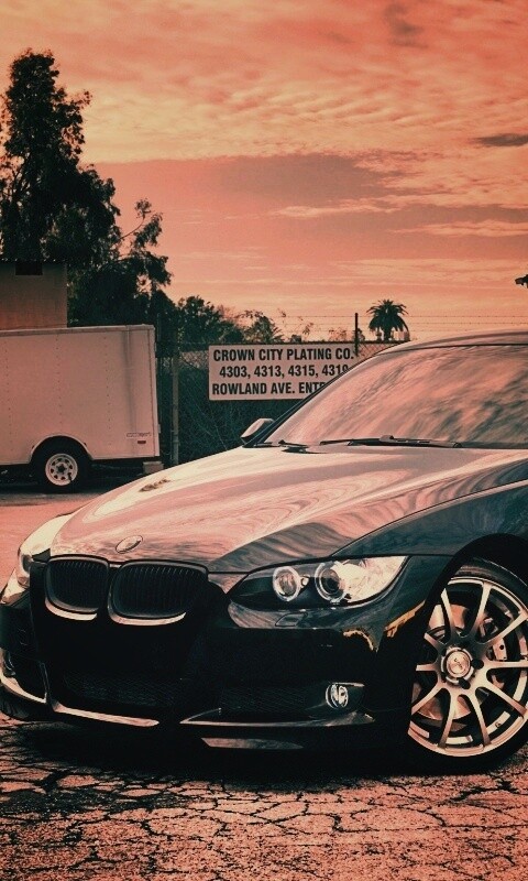 Чёрный БМВ обои