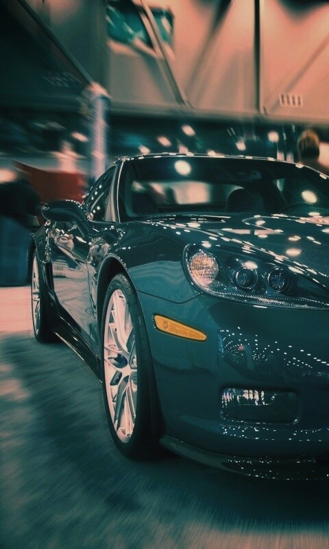 Машина на выставке обои