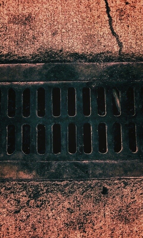 Канализационная решетка обои