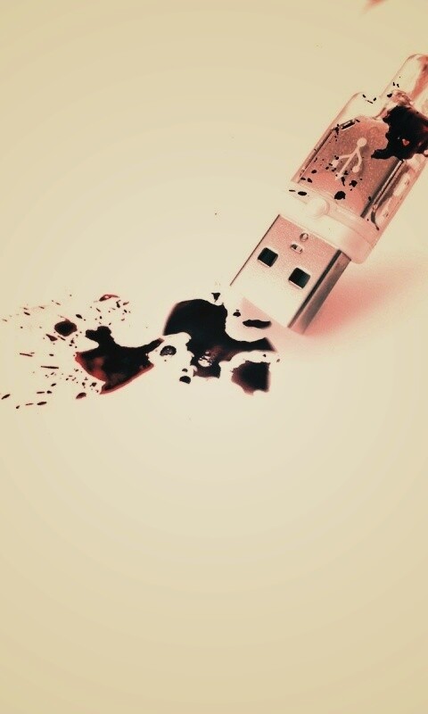 Кровавый usb обои