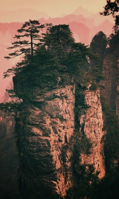 Неприступная скала обои