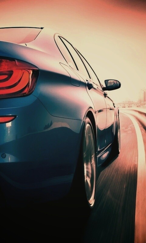 BMW F10 на повроте обои