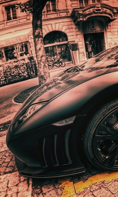 Ламборжини и Порше широкоугольным объективом обои