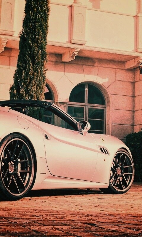 Ferarri у особняка обои