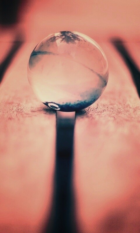 Стеклянный шарик обои