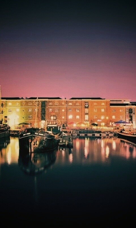 Корабли на спокойной воде обои