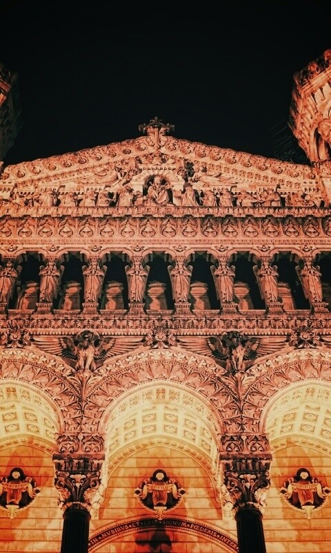 Базилика Нотр-Дам-де-Фурвьер обои