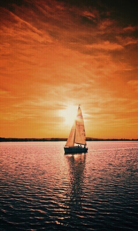 Яхта на закате обои