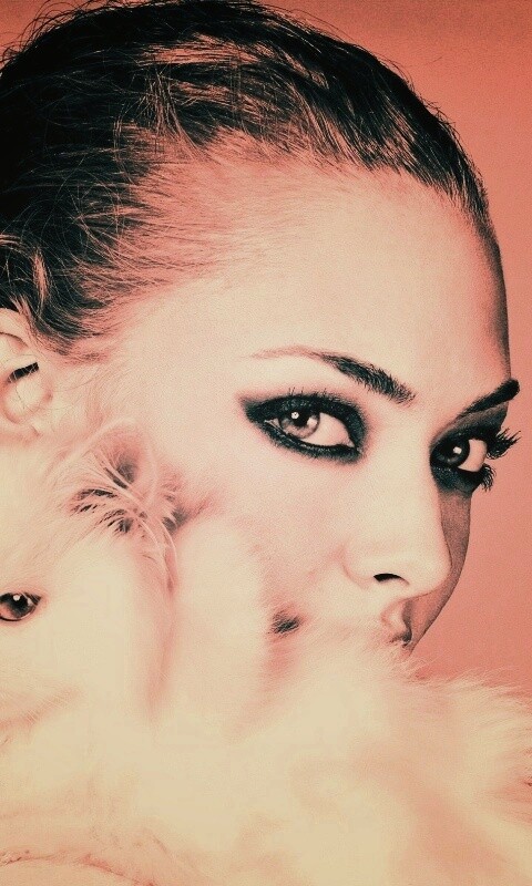 Девушка с кошкой обои