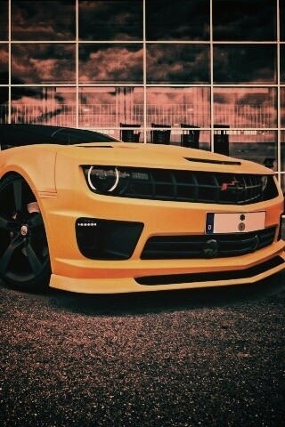 Желтый монстр обои