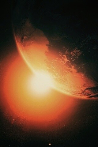 Солнце выглядывает из-за планеты обои