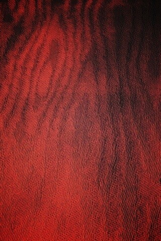 Бордовая узорчатая ткань обои