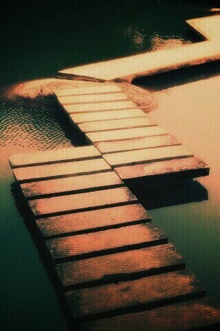 Дорожка над водой обои