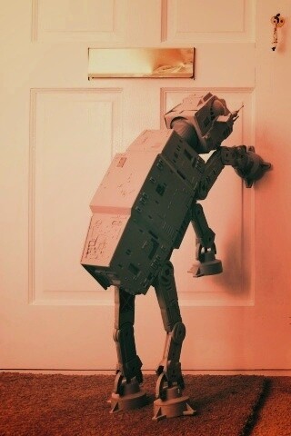 Имперский робот просится гулять обои