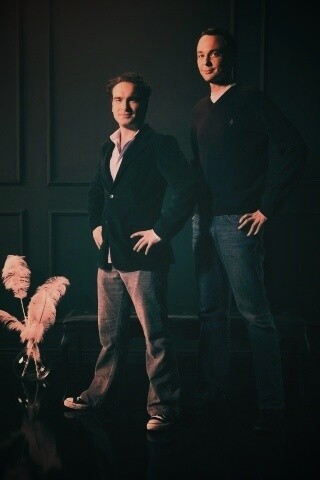 Джонни Галаки и Джим Парсонс обои