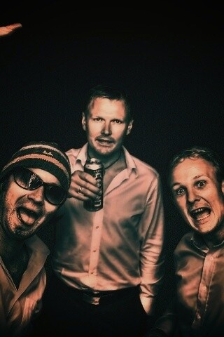 Колоритная тройка обои