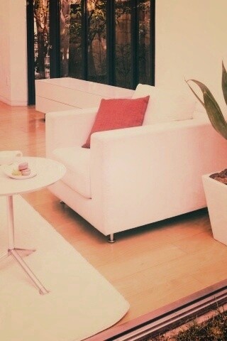 Белое кресло обои