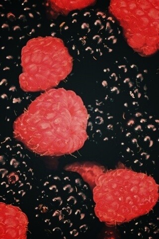 Малина и ежевика обои